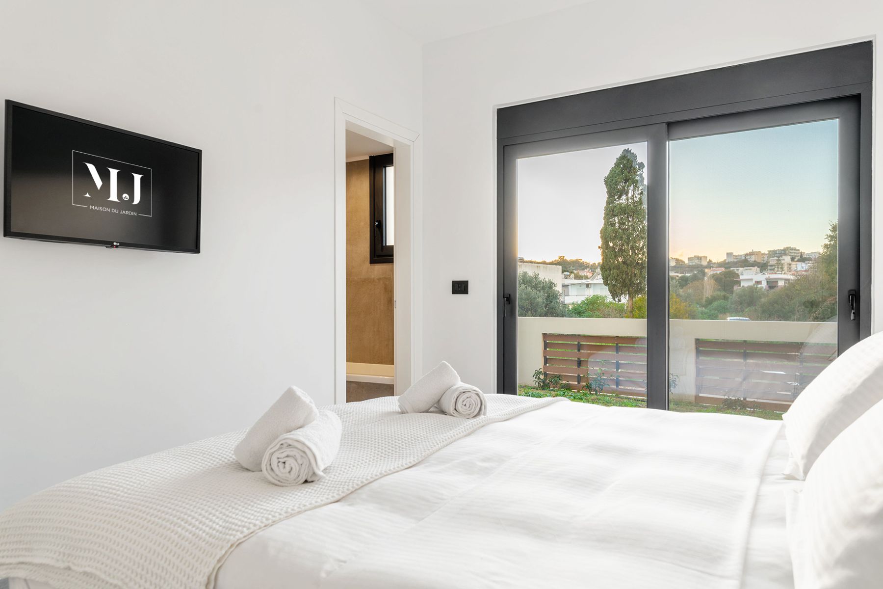 Staying at Maison Du Jardin